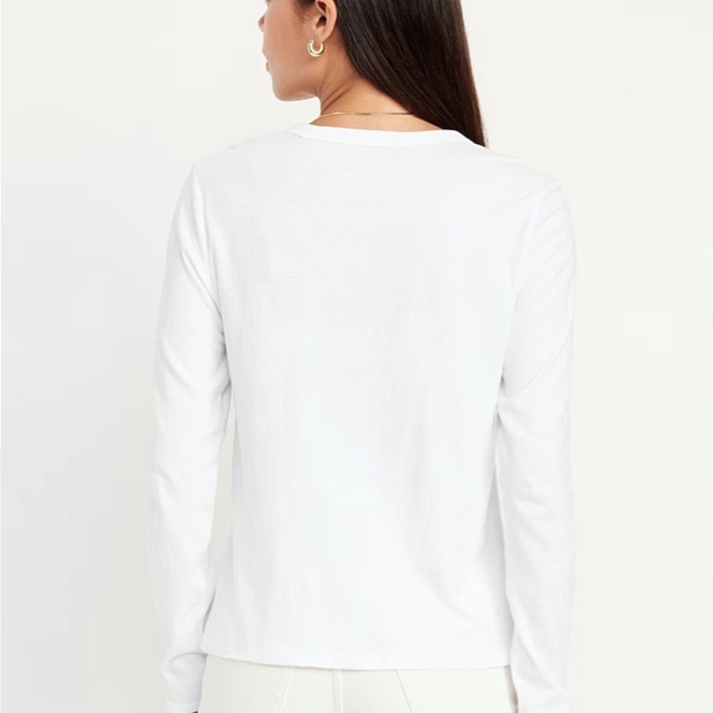 Old Navy White Rayon Oversized T-Shirt NWT 25"p2p - Picture 2 of 7
